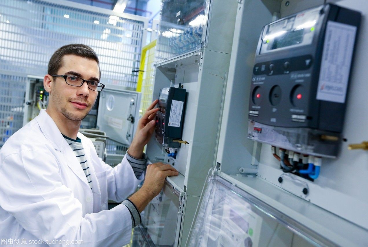 研究員。電器柜性能計數(shù)器。低壓微網(wǎng)絡(luò)。用于智能電網(wǎng)和智能電表的測試和證書服務(wù)。電力電子設(shè)備認證。技術(shù)服務(wù)行業(yè)。tecnaliaresearch&innovationbizkaiabasquecountry,西班牙。